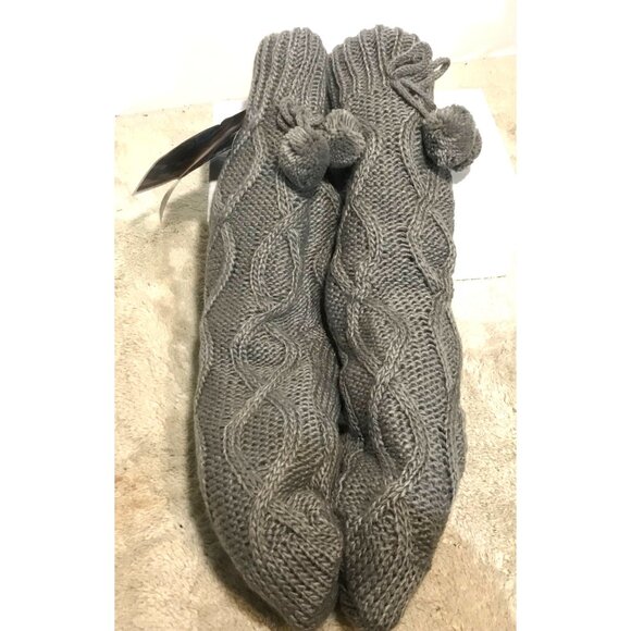 Muk Luks Mens Cable Knit Slipper Socks With Pom Poms & Tassels Small 5 - 7.5" - Picture 7 of 10